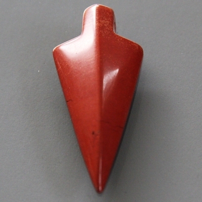 Edelstein Pfeilspitze Roter Jaspis, 52 mm